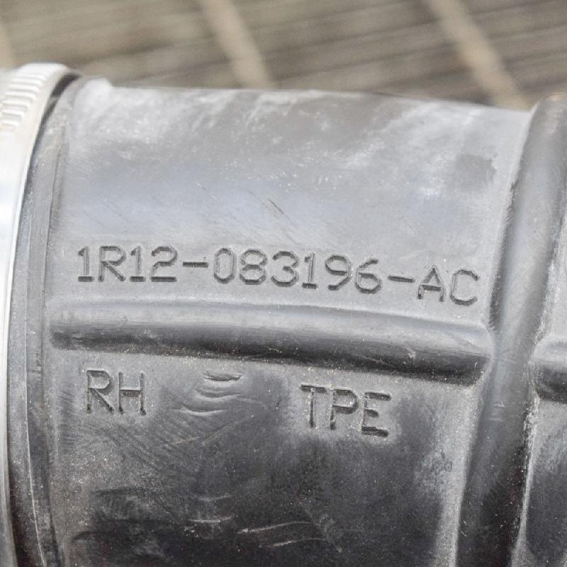 ASTON MARTIN DUCT - INDUCTION FLEXIBLE RH (1R12-083196-AD)