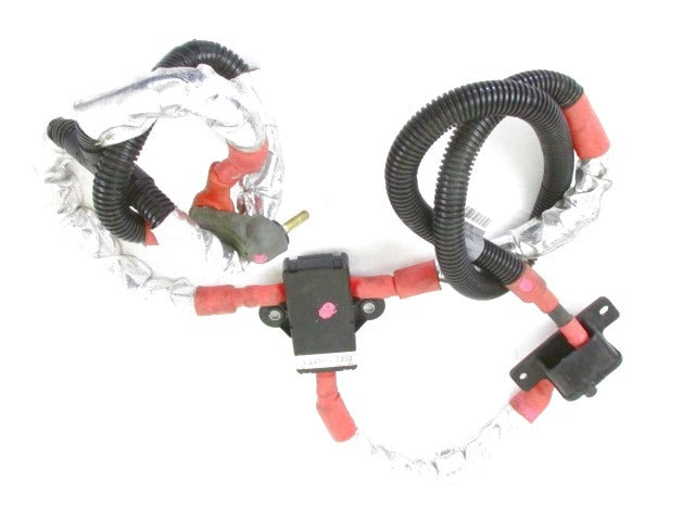 ASTON MARTIN CABLE ASSY DIRTYFEED BULKHEAD STUD TO STRTR/ALT/JUMPSTART (8D33-10C310-AB)