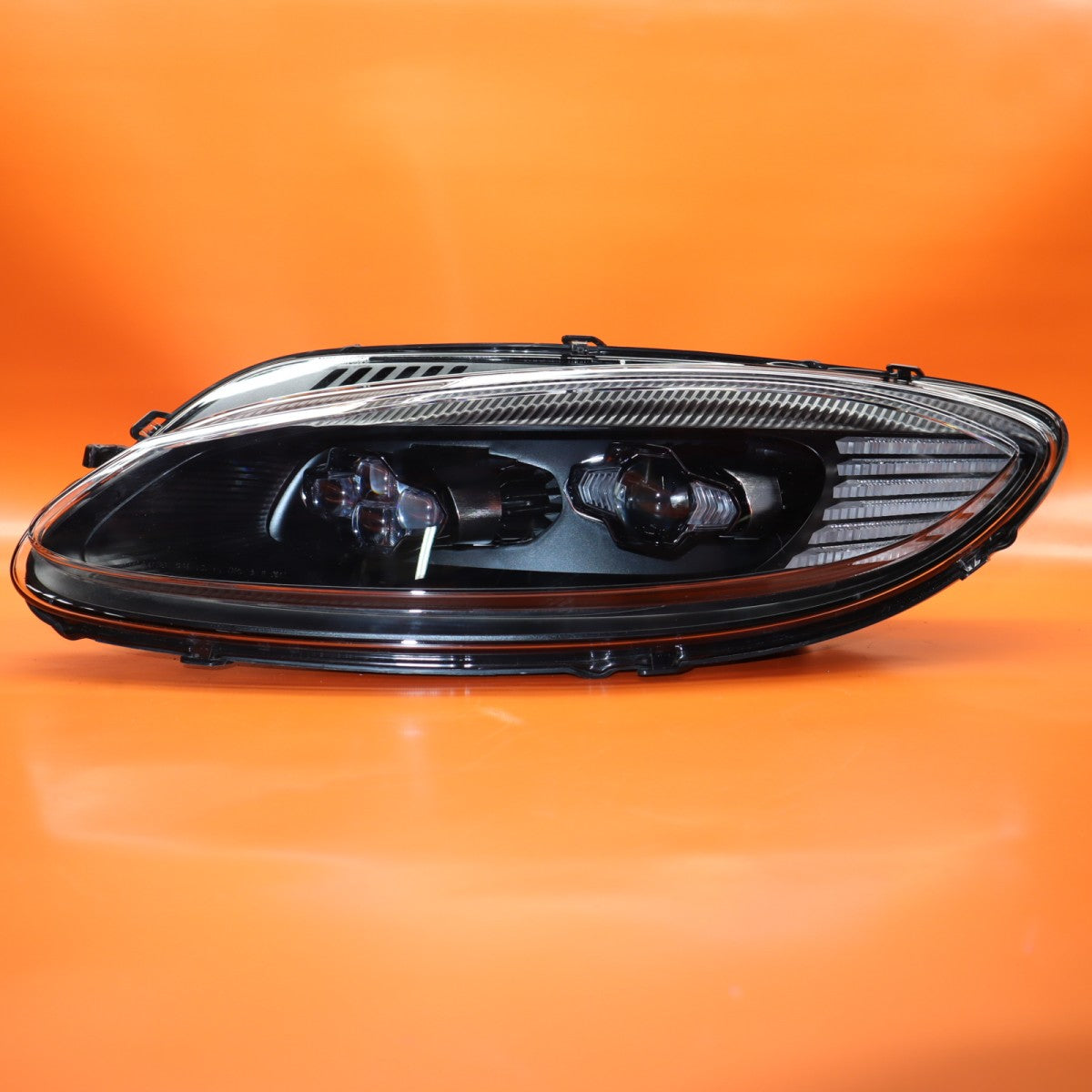 ASTON MARTIN HEADLAMP LHS LHD (KY63-13W030-BE)
