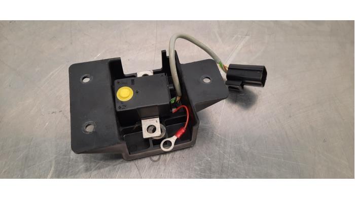 ASTON MARTIN SWITCH - BATTERY DISCONNECT (1R12-370-397-AE )