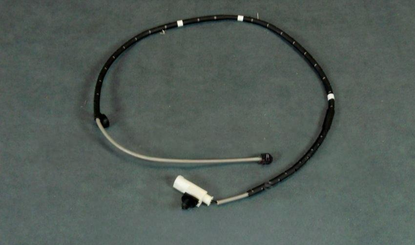 ASTON MARTIN PAD WEAR LEAD FRONT (MY83-2L507-AA)