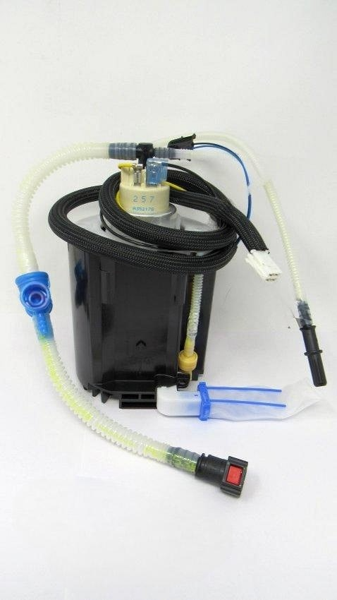 ASTON MARTIN PUMP & RESERVOIR (8G43-9B260-AC)