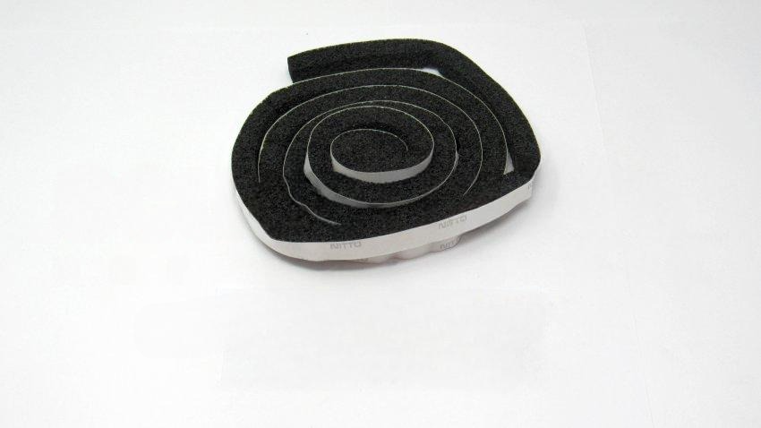 ASTON MARTIN FOAM STRIP FRONT WINDSHIELD (6G33-C03102-A-P1A04)