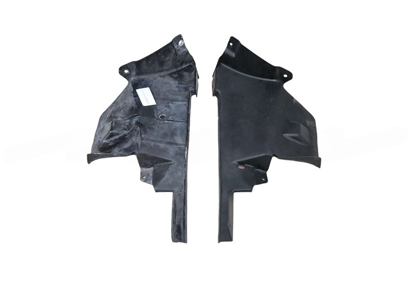 ASTON MARTIN GOP SIDE LOWER RH (HY53-8B412-AC)