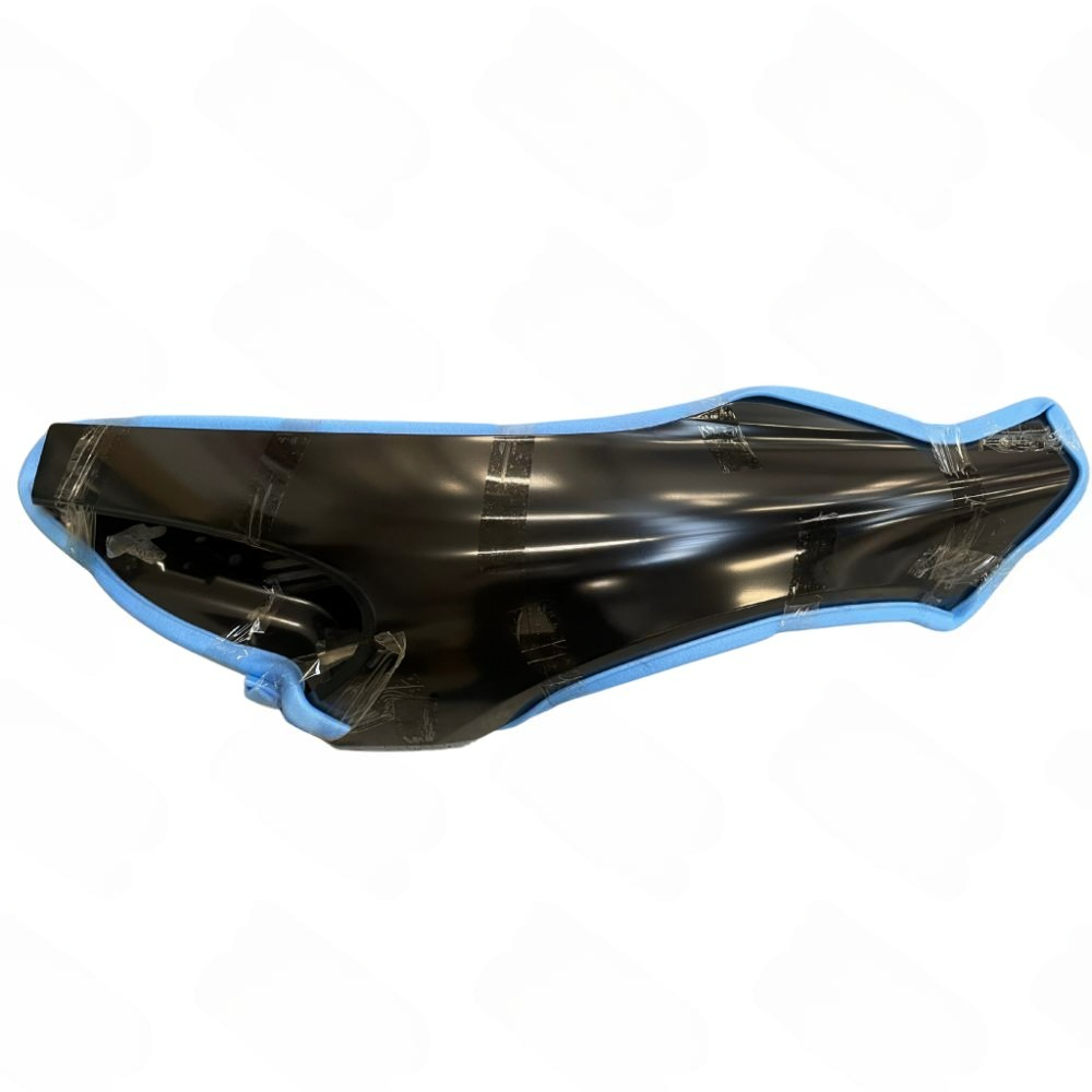 左前挡泥板/机翼