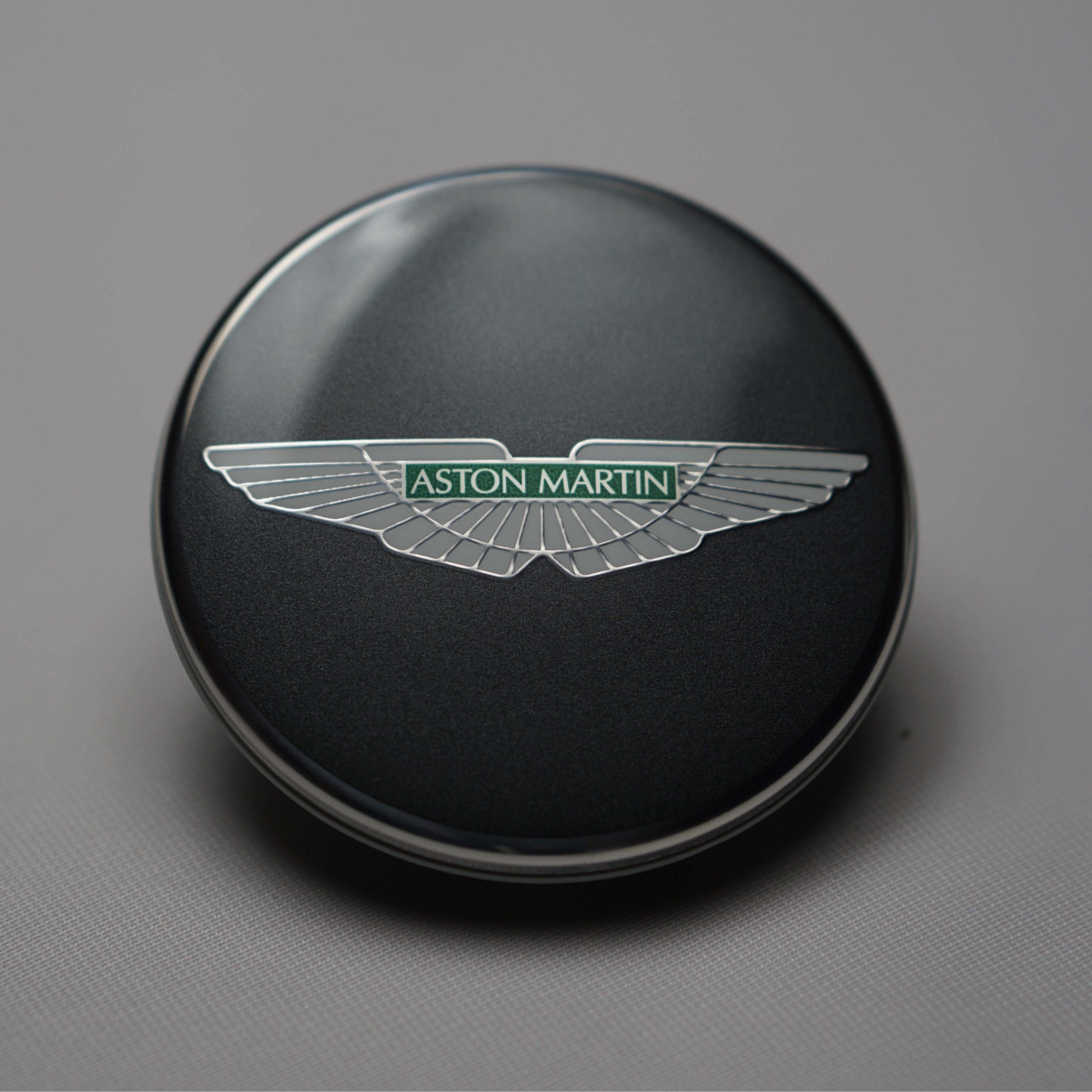 Aston Martin Badge - Wheel Centre (Pack of 4) HY53-1A096-DA-PK