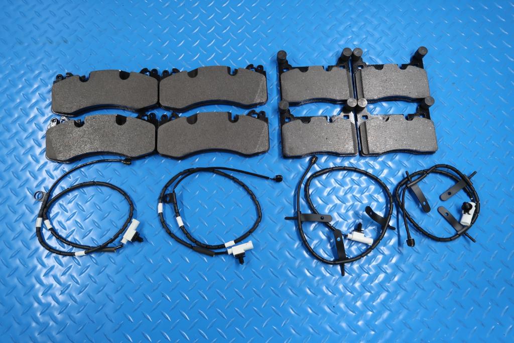 ASTON MARTIN BRAKE PAD KIT FRONT (HY53-2D007-BC)