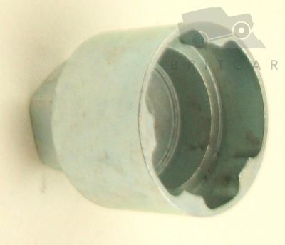 Land Rover Adaptor - wheel nut key
 kbm500130