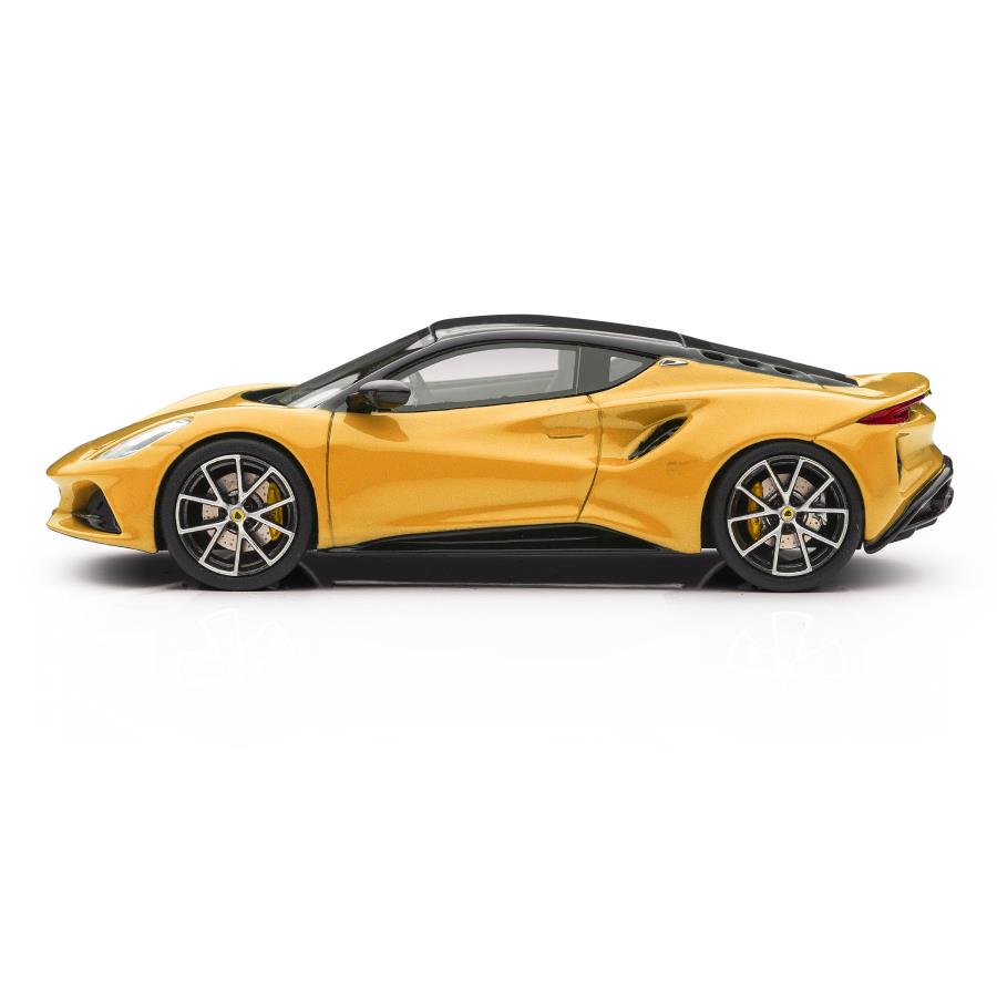 Lotus Emira scale model 1/43 yellow (LOTMC0035YL)