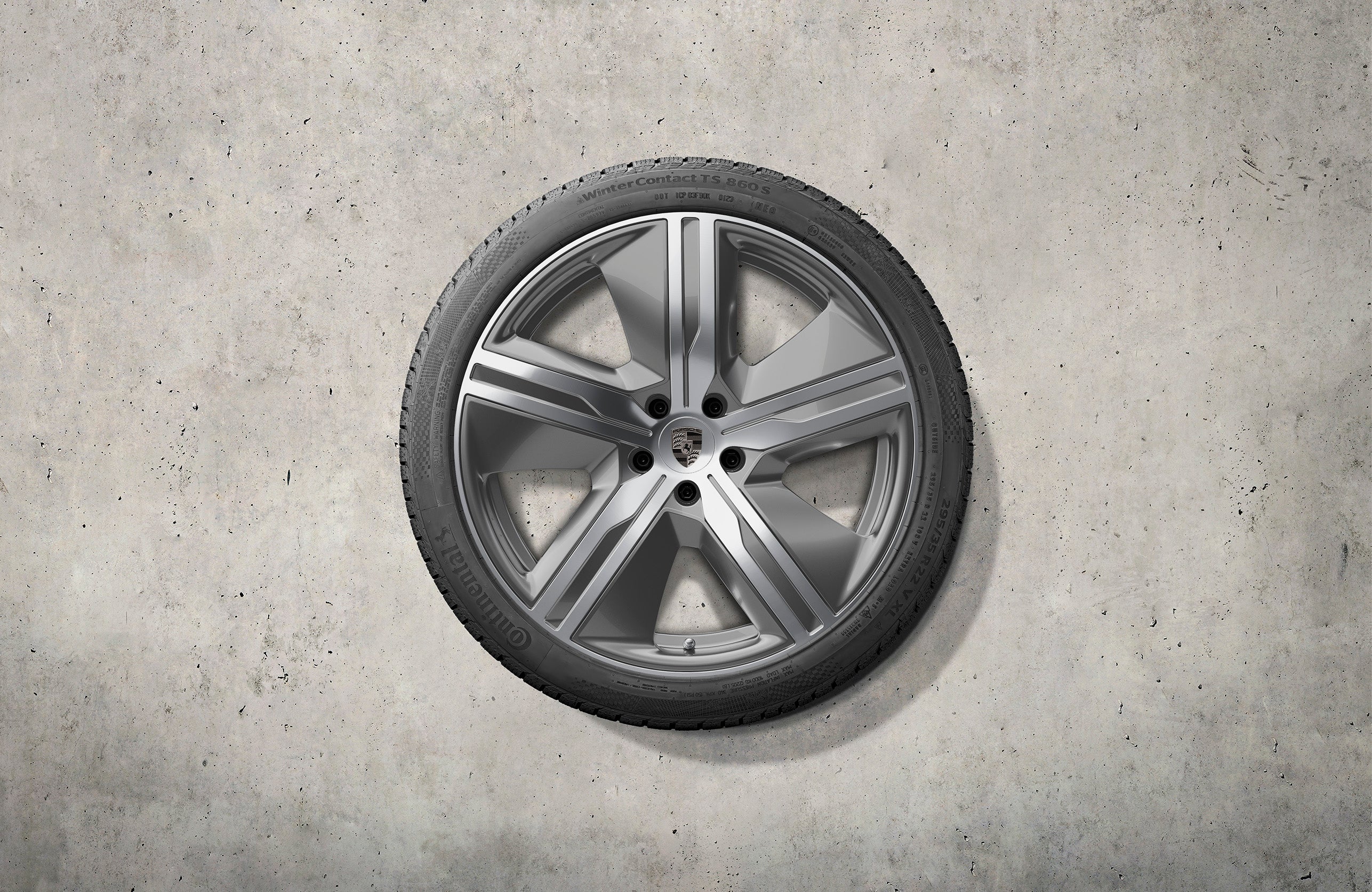 22" Macan exclusive design winter wheel-and-tyre set, platinum silver. Porsche Macan-e Porsche