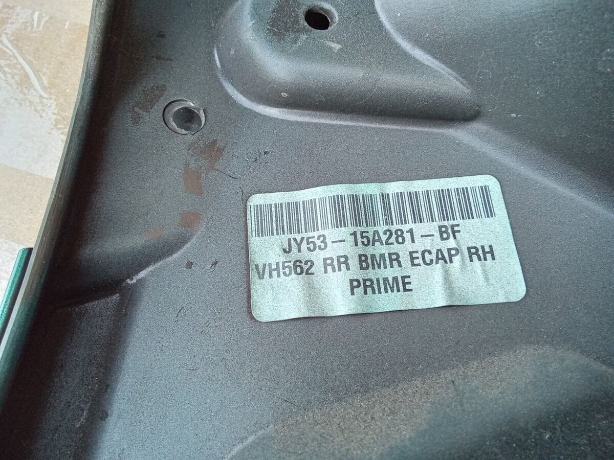 ASTON MARTIN COVER REAR BUMPER CRN RH (JY53-15A281-BF)