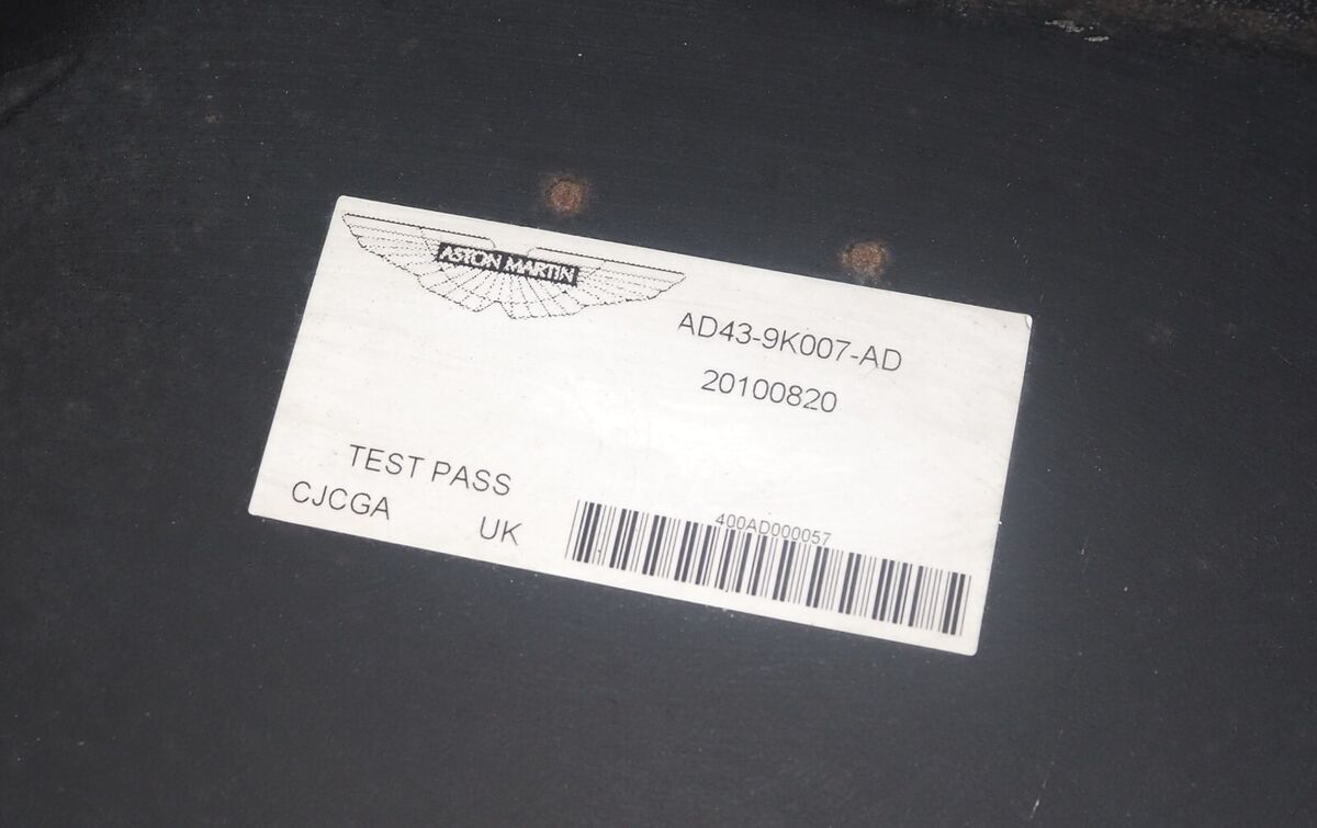 ASTON MARTIN FUEL FILTER LH (AD43-9155-BA)